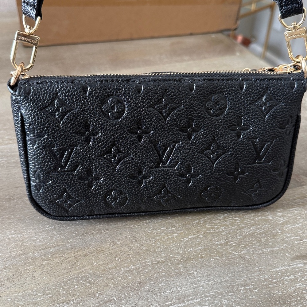 Purse - Picture 3 of 7